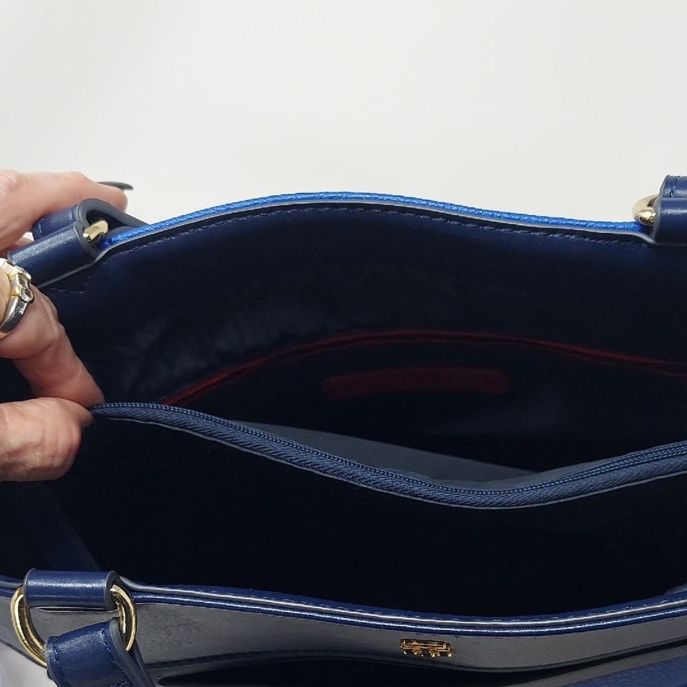 Tommy Hilfiger Royal Blue Tote Bag with Matching Wallet - Picture 7 of 9